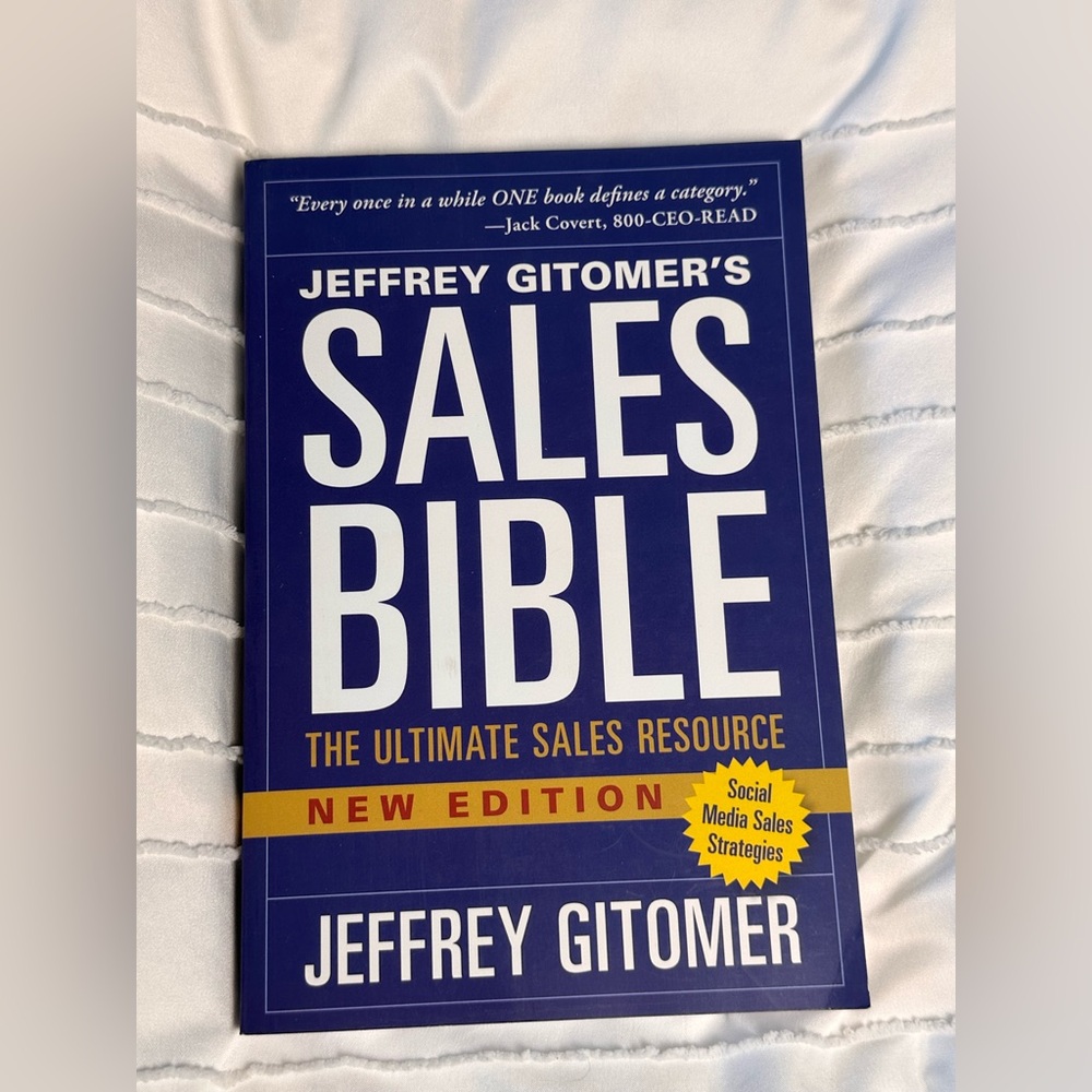 Sales Bible with Social Media Strategies by Jeffrey Gitomer